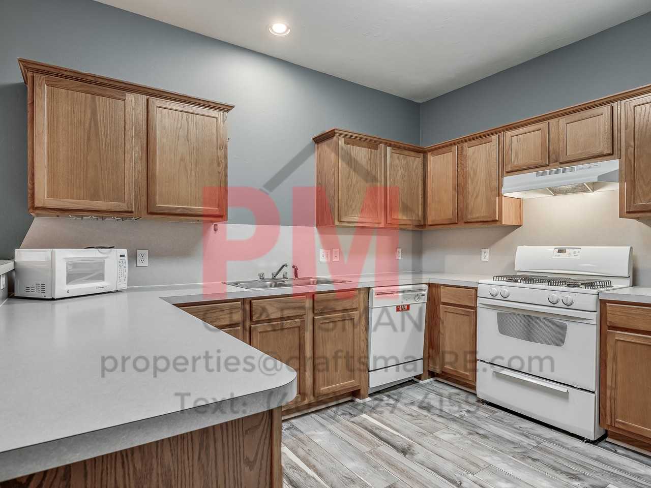 5905 Se 69th St #1 - Photo 5 of 46