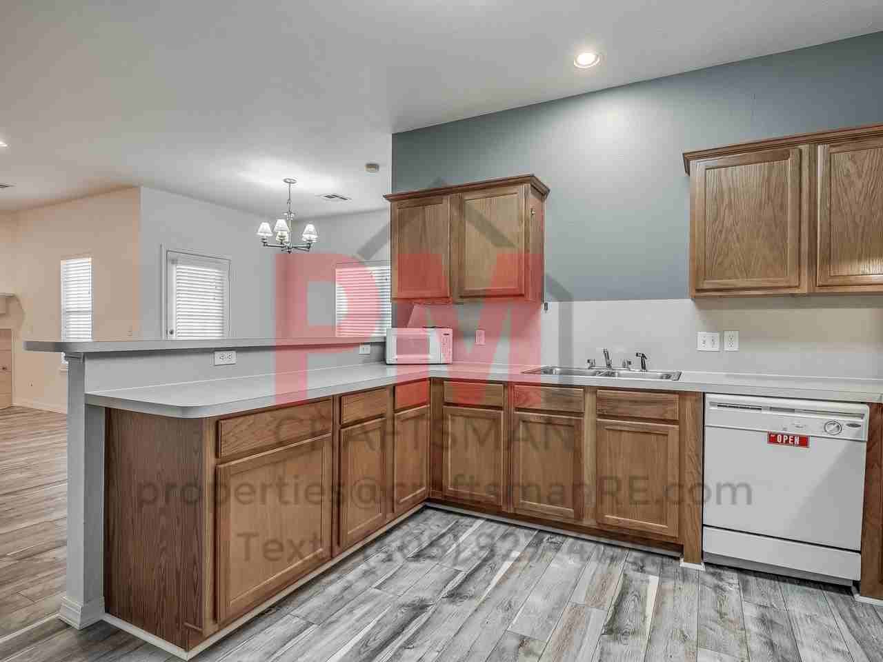 5905 Se 69th St #1 - Photo 6 of 46