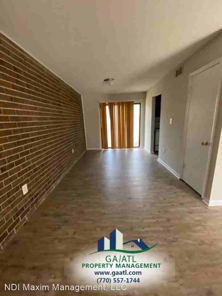 Anna Way - Photo 3 of 11