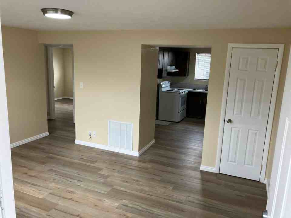 610 W 500 N #610 - Photo 3 of 20