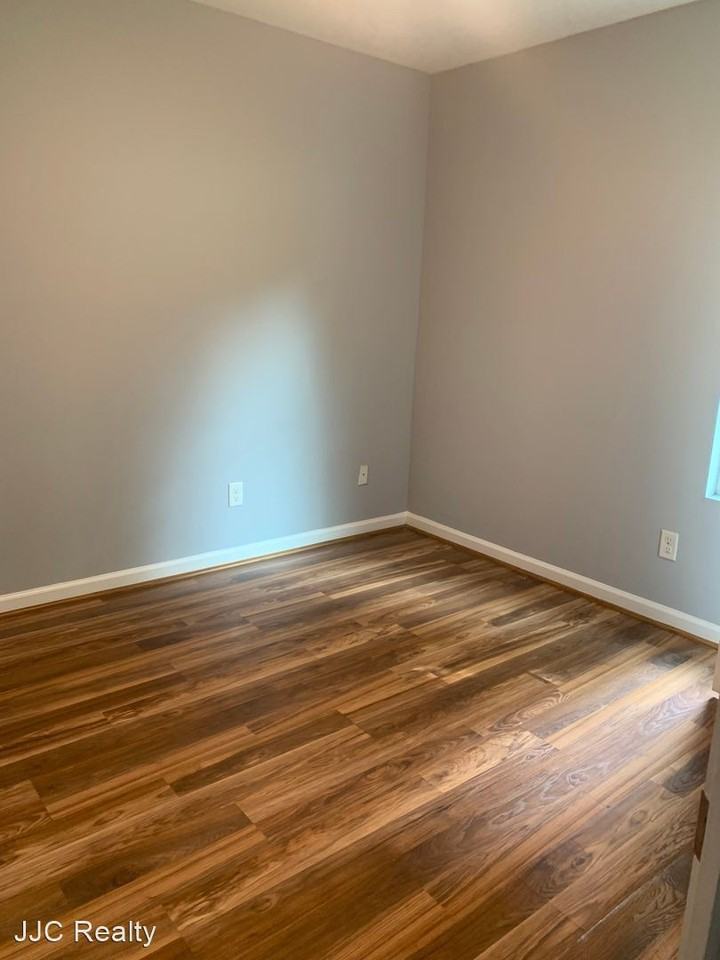 811B Pocahontas Pl - Photo 3 of 13