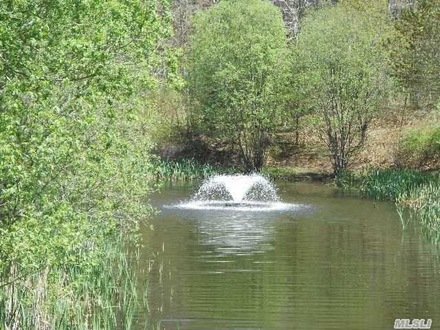 168 Gothic Cir - Photo 2 of 15