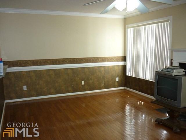 3448 Lehigh Way - Photo 2 of 17