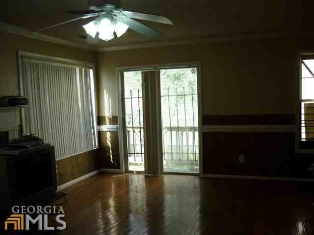 3448 Lehigh Way - Photo 3 of 17