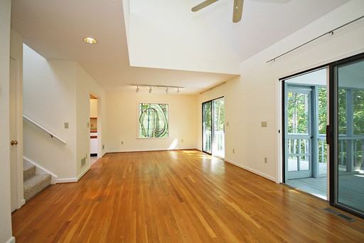 2077 Earlysville Rd - Photo 2 of 16