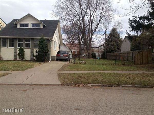 18604 Harman St - Photo 3 of 13