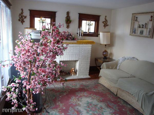 Bailey & Kensington - Photo 3 of 5