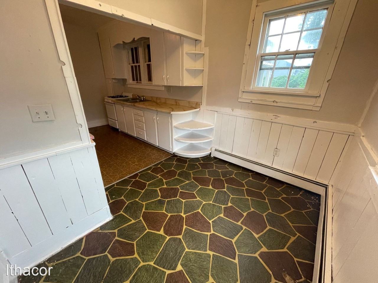 50 Port Watson St - Photo 2 of 5