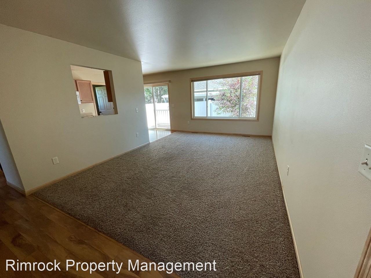 536/538 Pemberton Ln - Photo 2 of 10