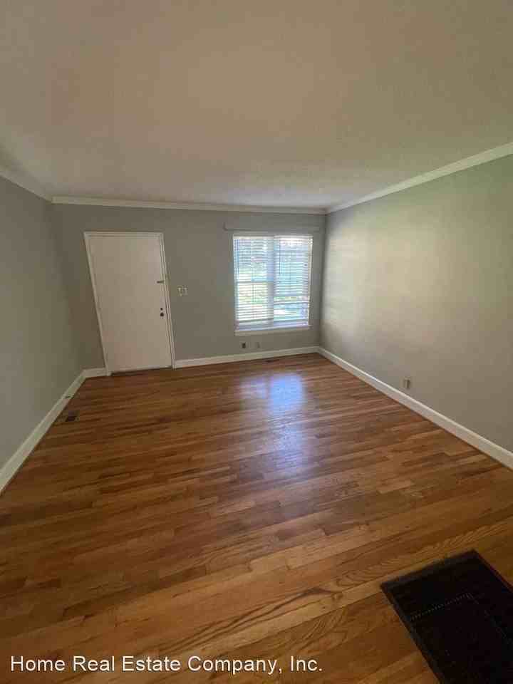 2636 Greenbrier Rd, Winston Salem, NC 27104, USA 2 unit Rentals Zumper