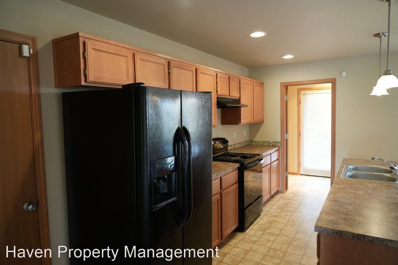 20208 40th Ave E - Photo 3 of 13