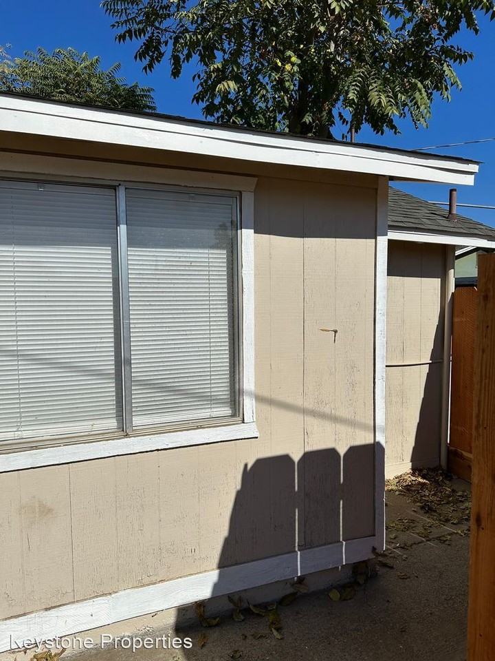 597 6th St. - Photo 2 of 9