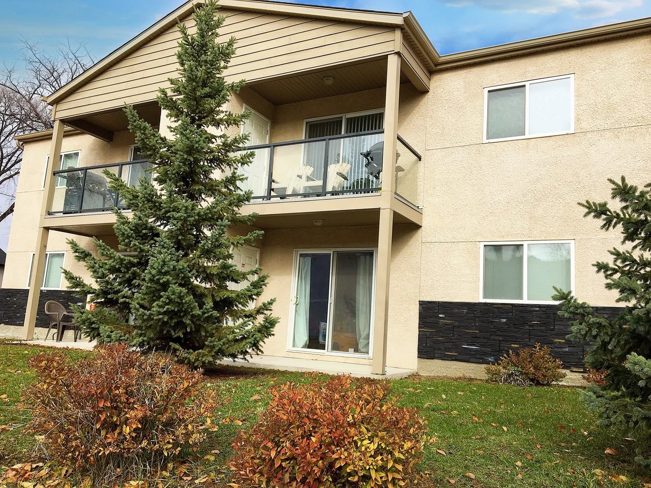 100 Bismarck Street Apartments 100 Bismarck St, Winnipeg, MB R2C 4S1