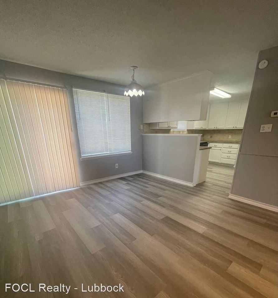 2607 91st St - Photo 3 of 12