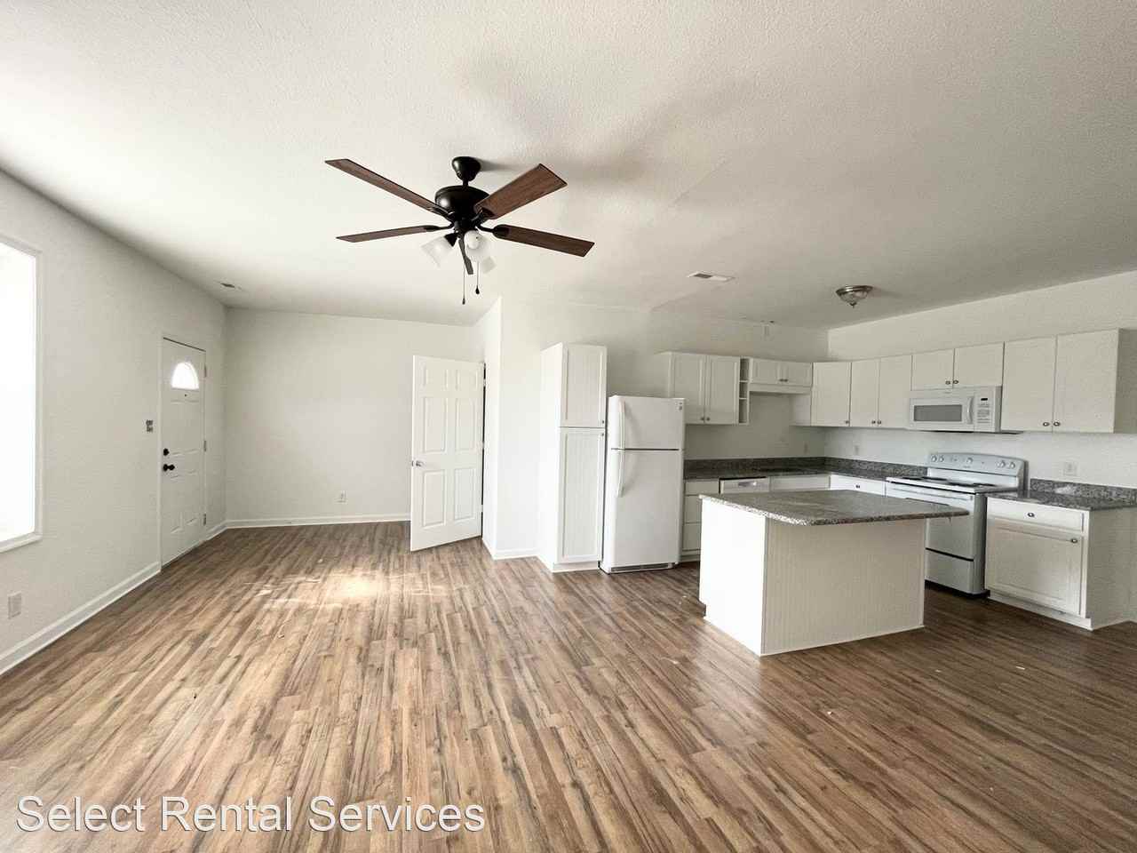 115 Market St #A - Photo 3 of 9