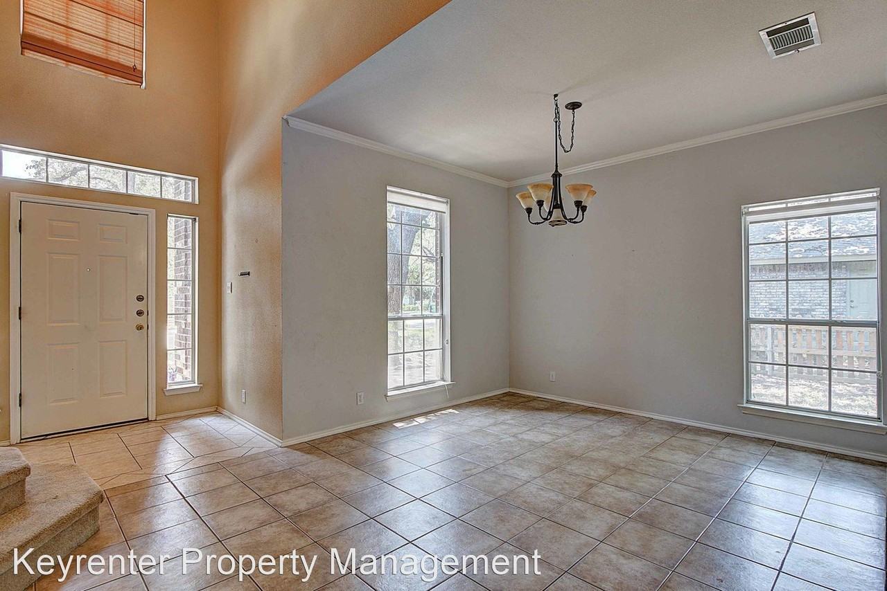 1708 Woods Blvd - Photo 3 of 23