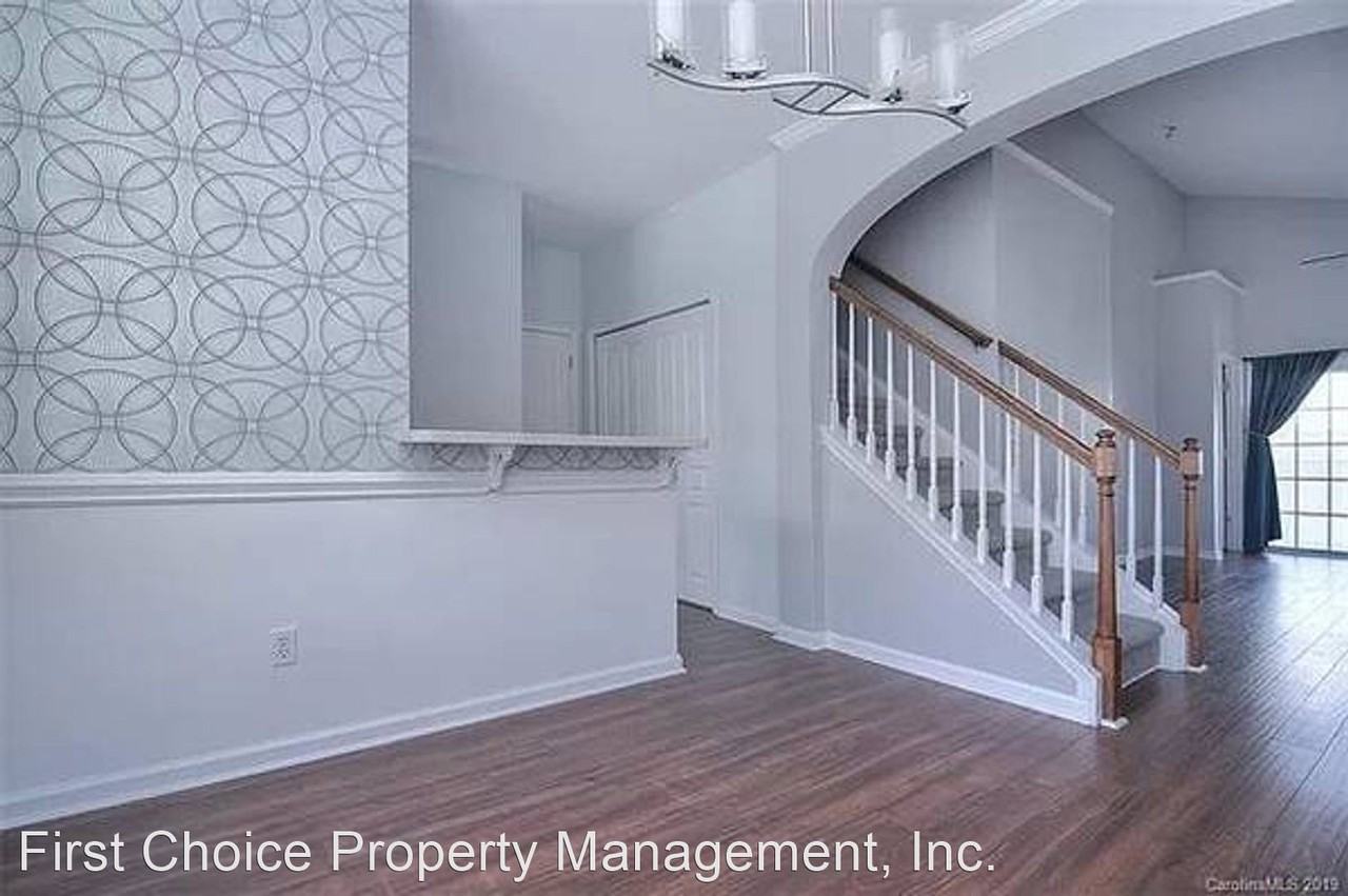 215 Dawn Mist Ln - Photo 3 of 15