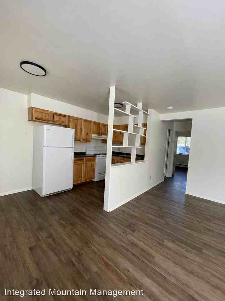 417 22nd St. - Photo 2 of 2