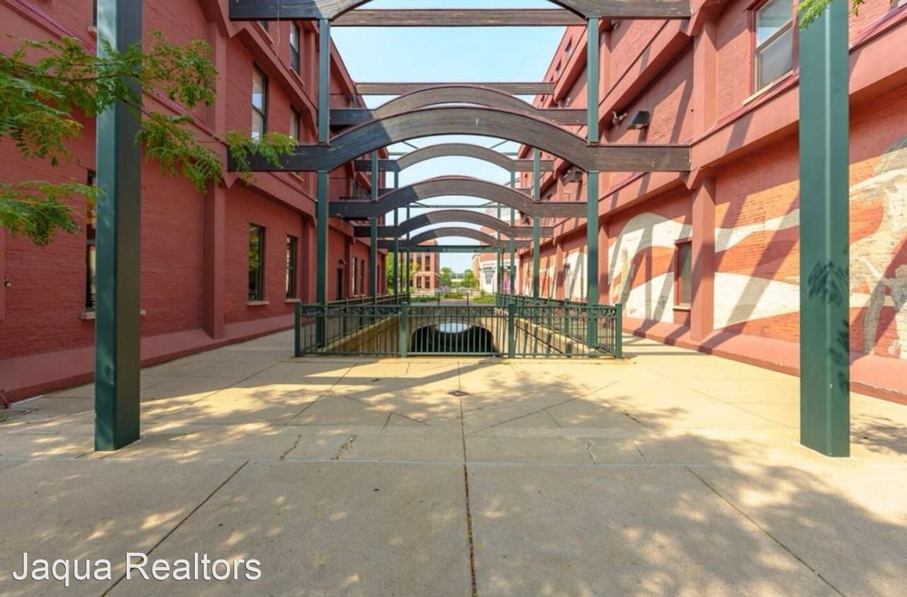 222 N Kalamazoo Mall #200 - Photo 3 of 30