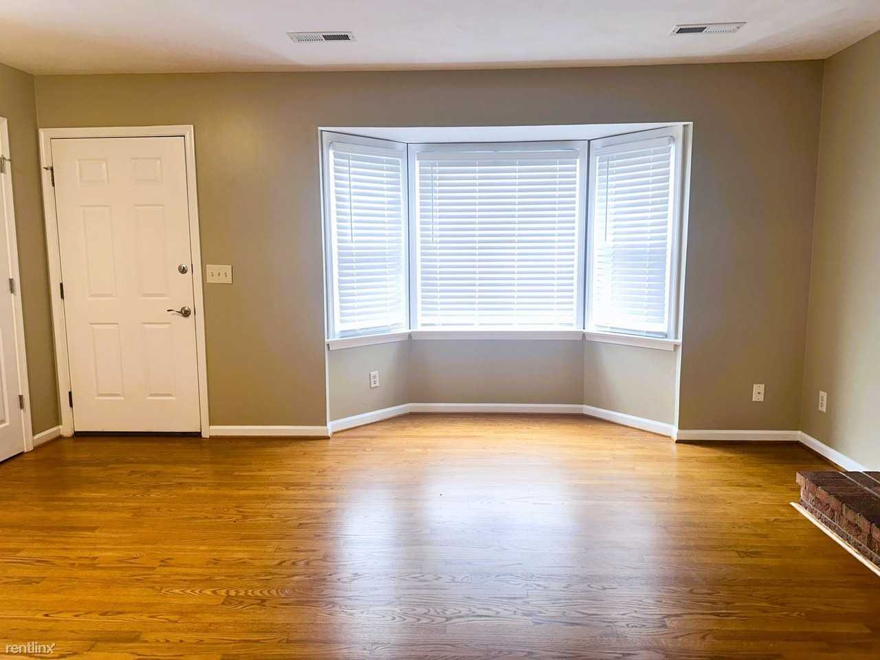 864 Saint Charles Ave - Photo 3 of 23