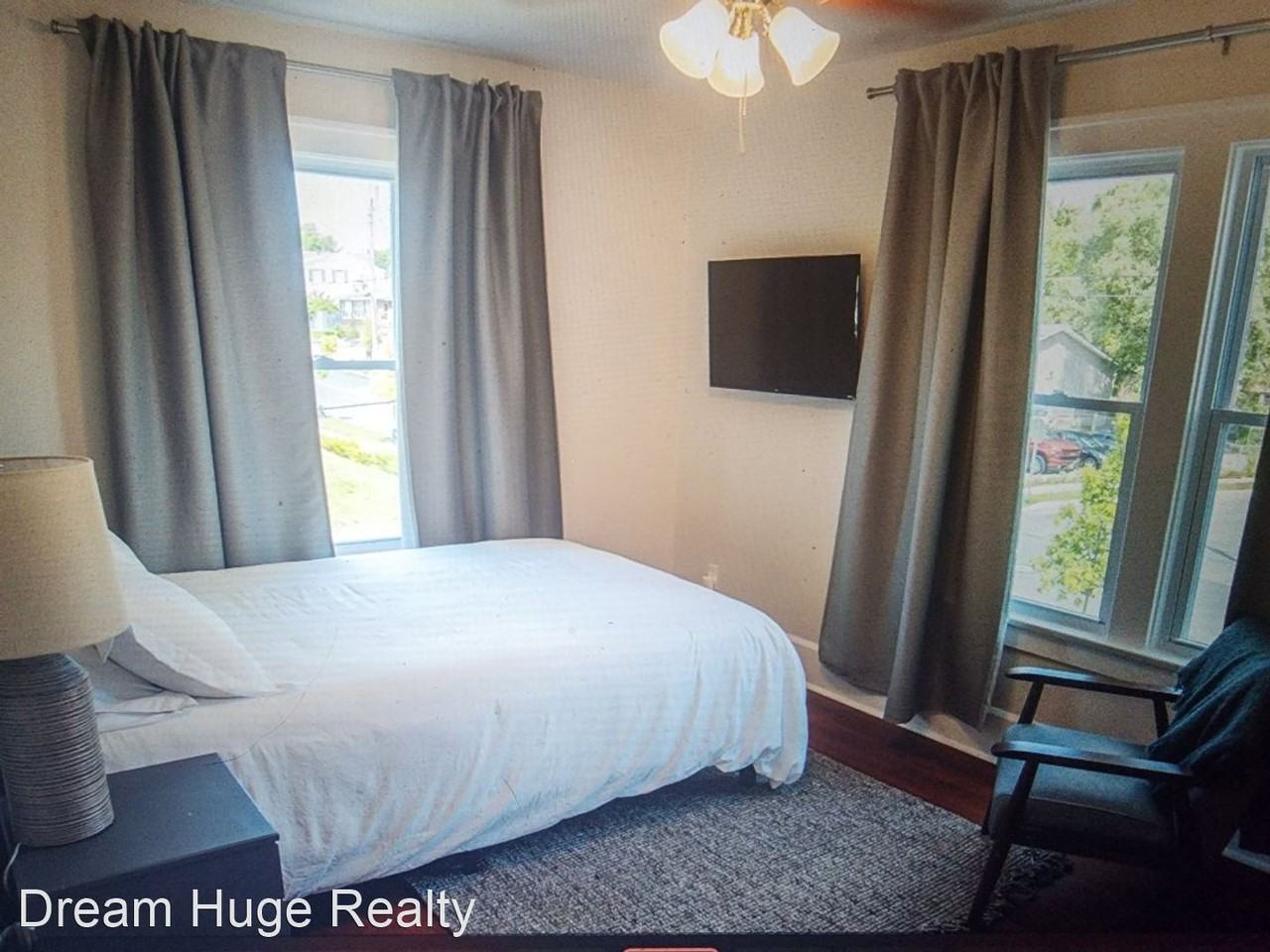 235-237 Glessner - Photo 2 of 12