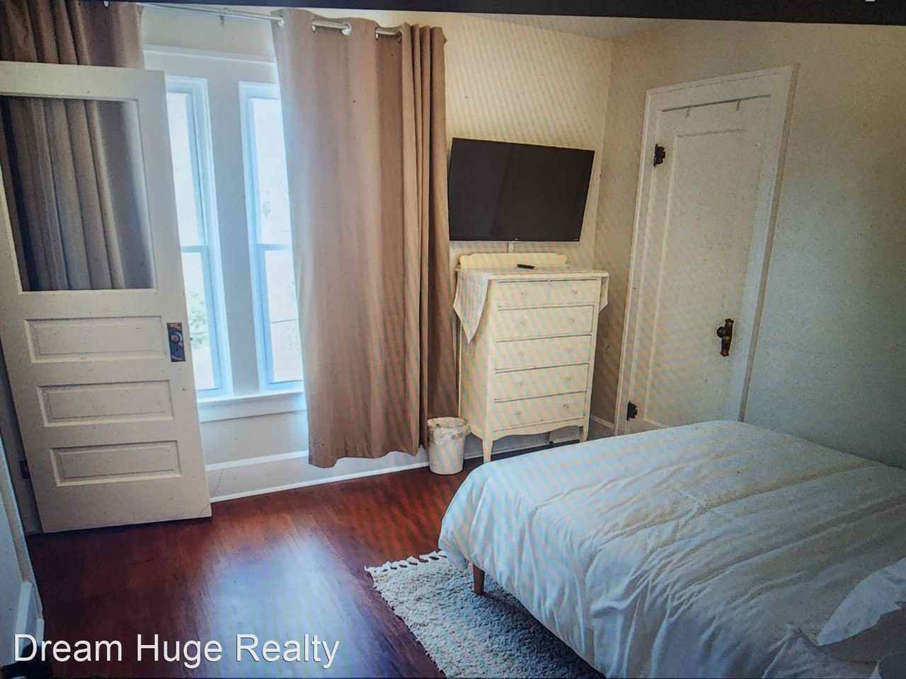 235-237 Glessner - Photo 3 of 12