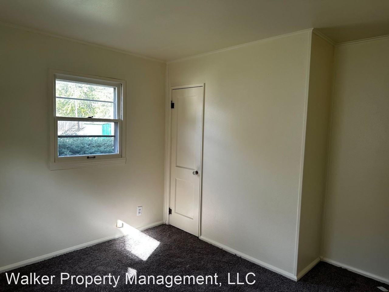 832 Johnson St - Photo 3 of 24