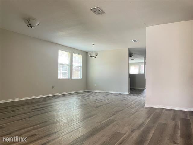 5309 Mountain Pointe Dr - Photo 2 of 11