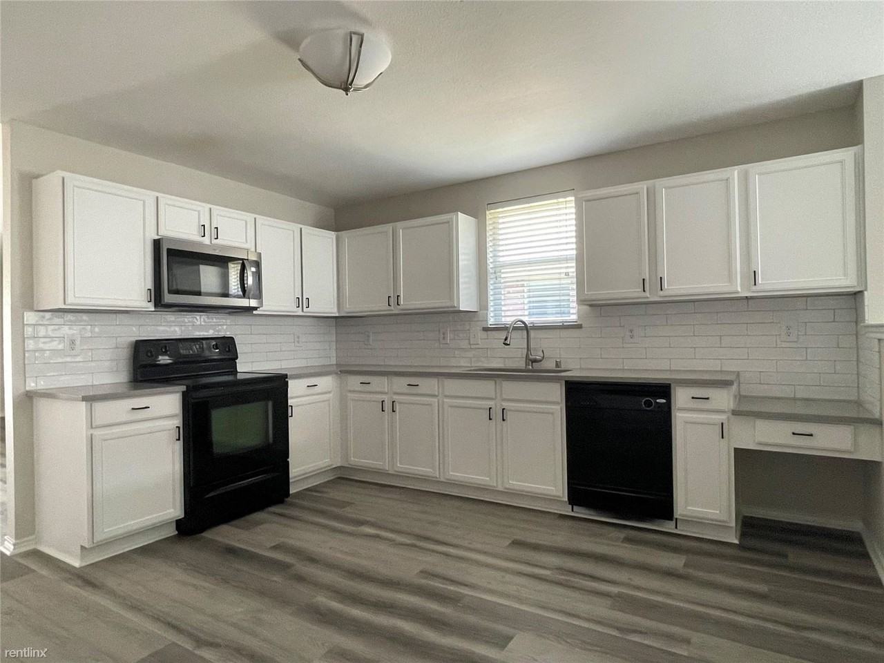 5309 Mountain Pointe Dr - Photo 3 of 11