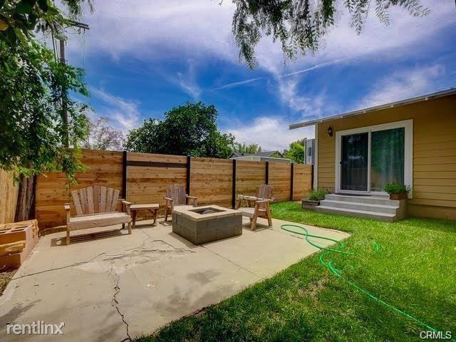 170 S Grand Oaks Ave - Photo 3 of 6