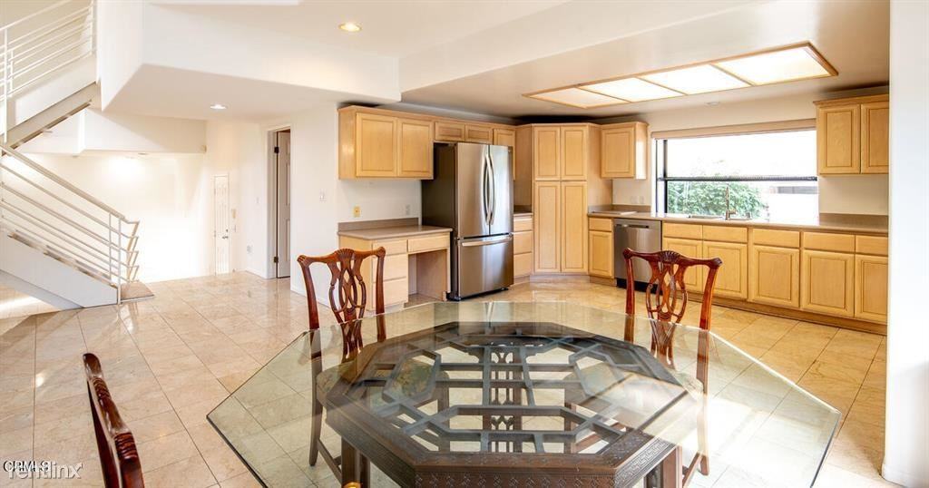 929 S Marengo Ave #1 - Photo 3 of 9