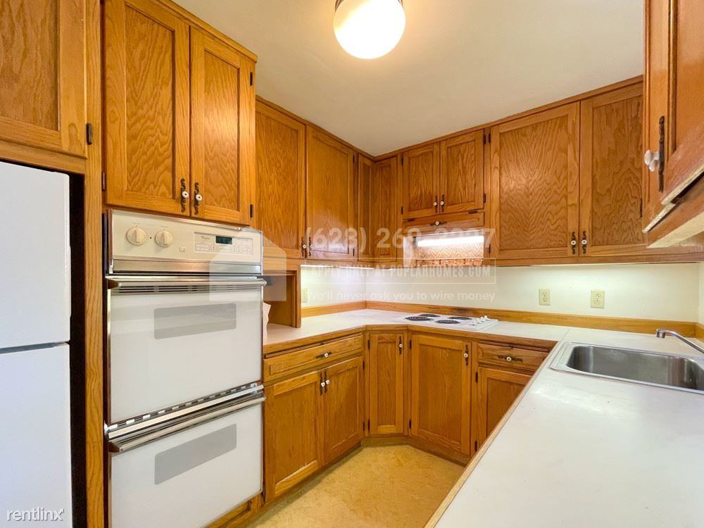 6832 47th Ave Ne - Photo 3 of 21