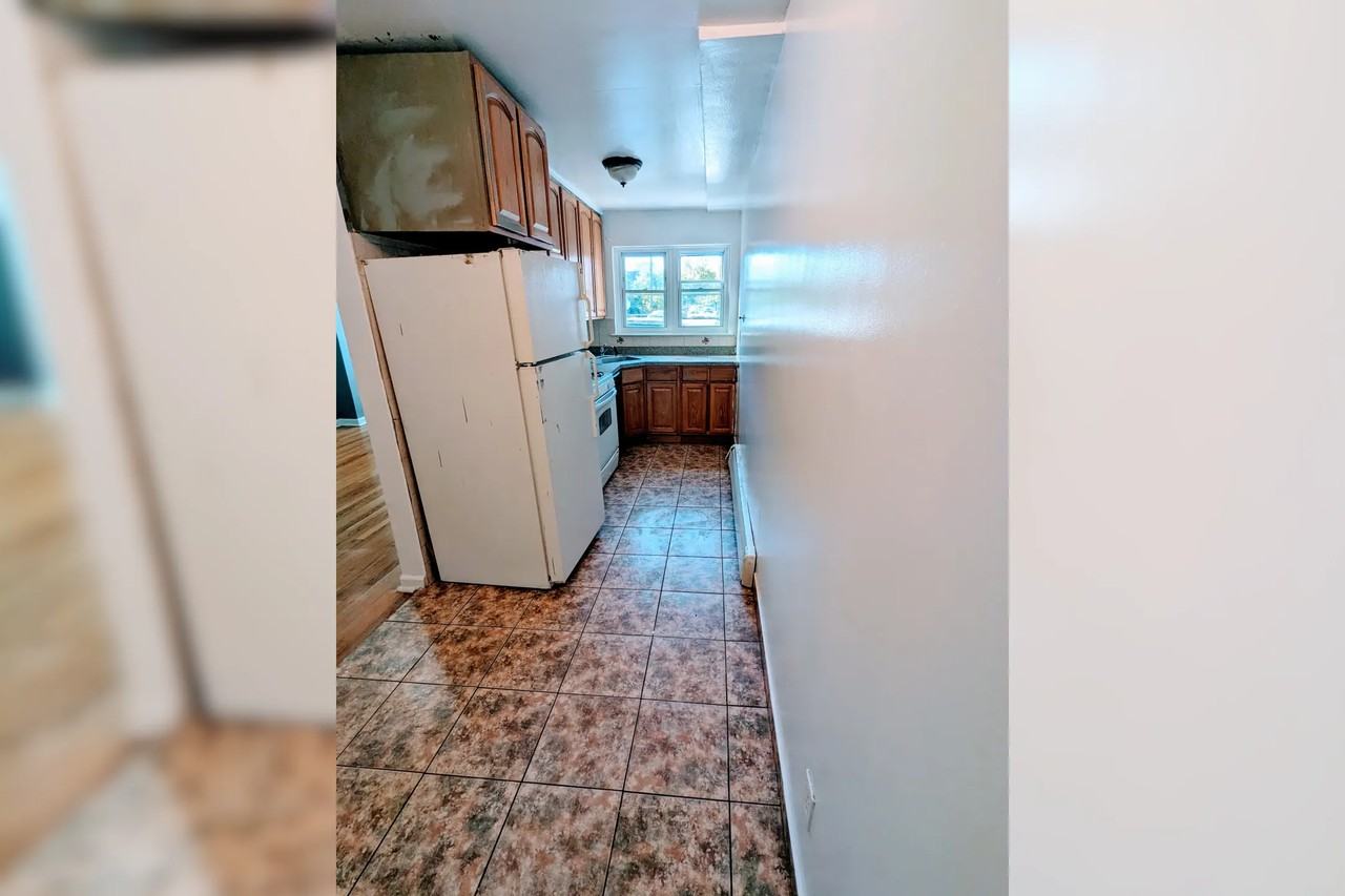 6462 69th Pl - Photo 2 of 6