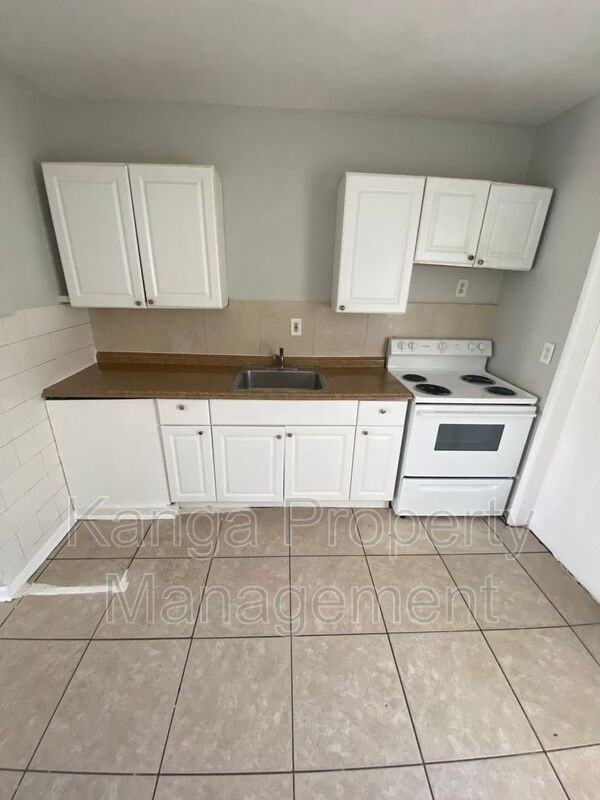 3716 Henry Ave - Photo 4 of 23