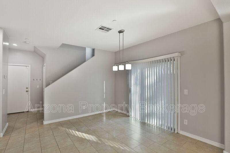 3879 E Santa Fe Ln - Photo 6 of 34