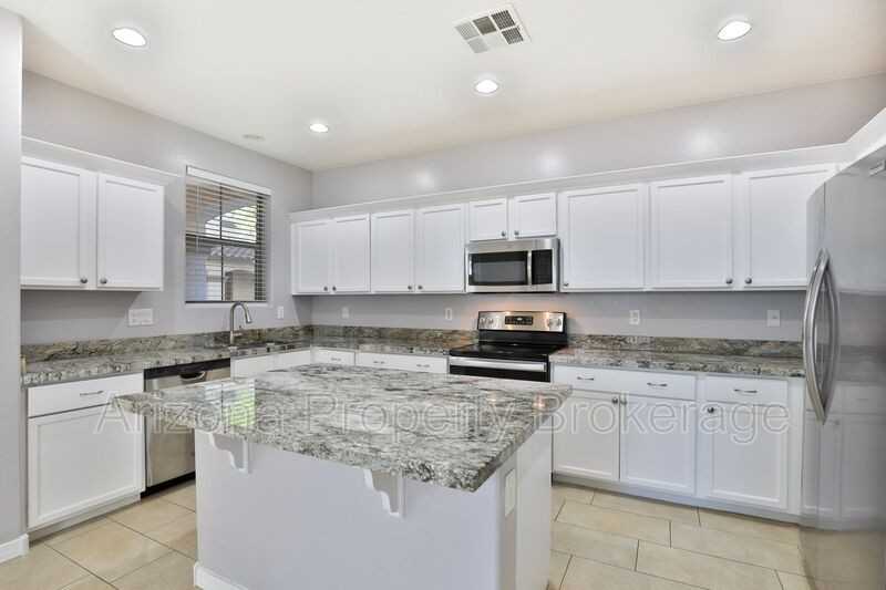 3879 E Santa Fe Ln - Photo 7 of 34