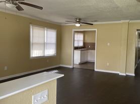 67 S Parkway E - Photo 1 of 1