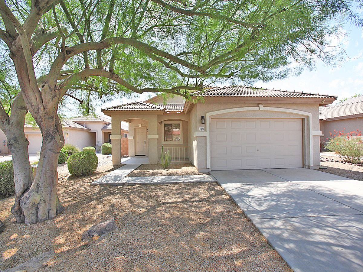 17023 W Bridlington Ln - Photo 2 of 37
