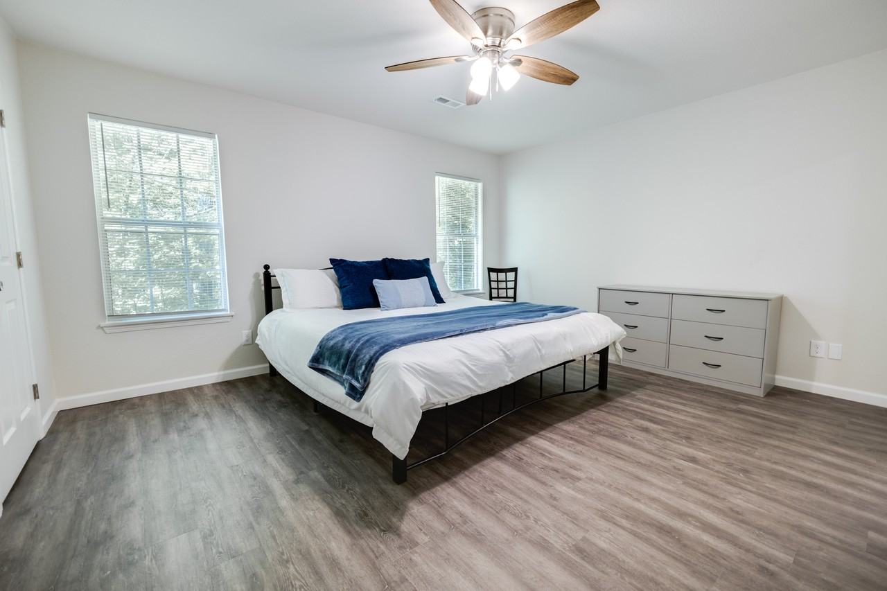 24 Holly Dr #B - Photo 5 of 12