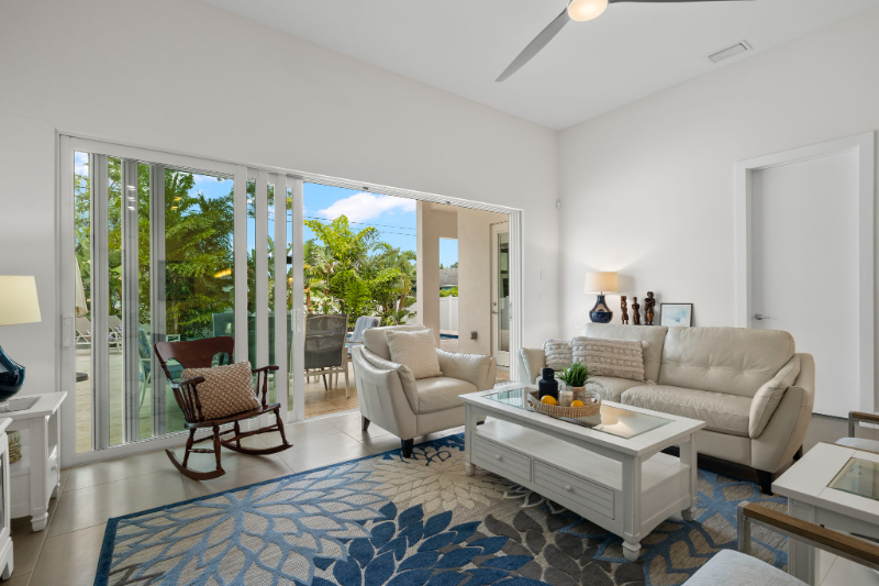 811 108th Ave N - Photo 3 of 23