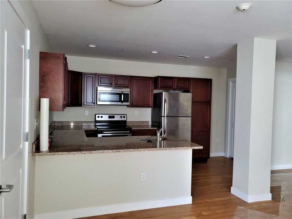 19 Pond St #101 - Photo 2 of 7