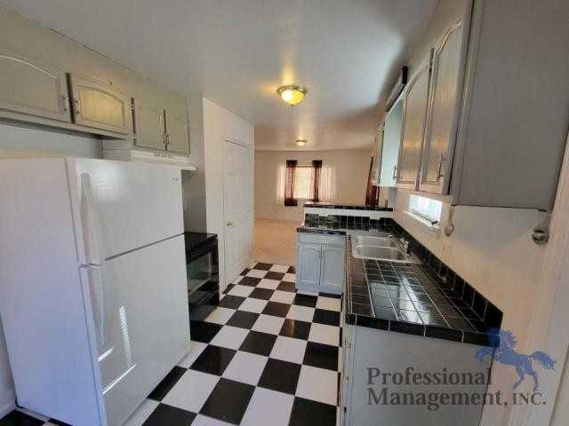 4189 Ryan Ave - Photo 3 of 10