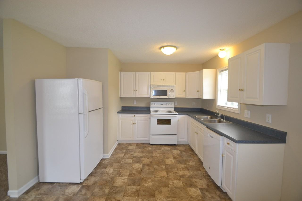 103 Doree Ln - Photo 2 of 4