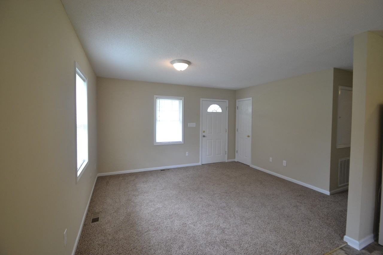 103 Doree Ln - Photo 3 of 4