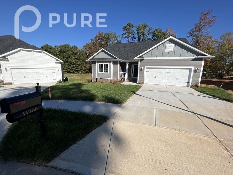 11700 Glenwood Dr - Photo 3 of 28