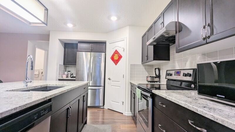 16008 13 Ave Sw - Photo 5 of 22