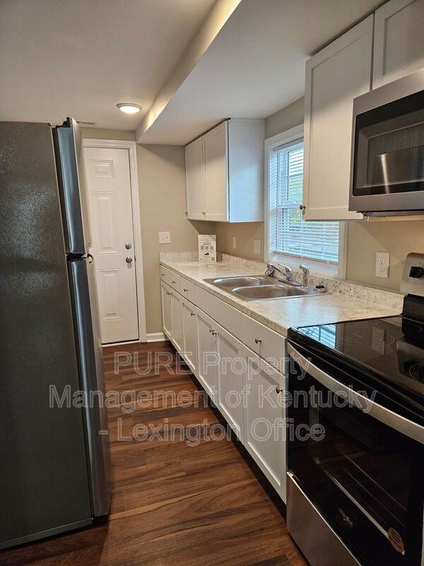 319 E Office St - Photo 2 of 21