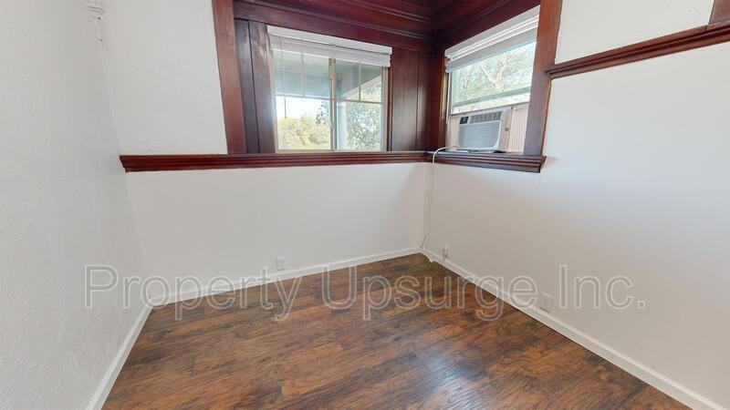 1245 Grant St - Photo 5 of 13