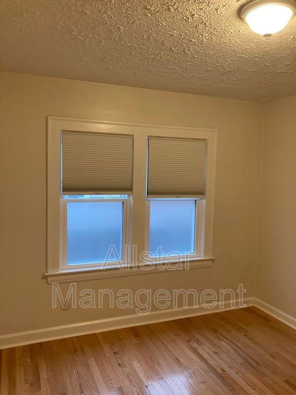 3464 Granton Ave #1 - Photo 5 of 22