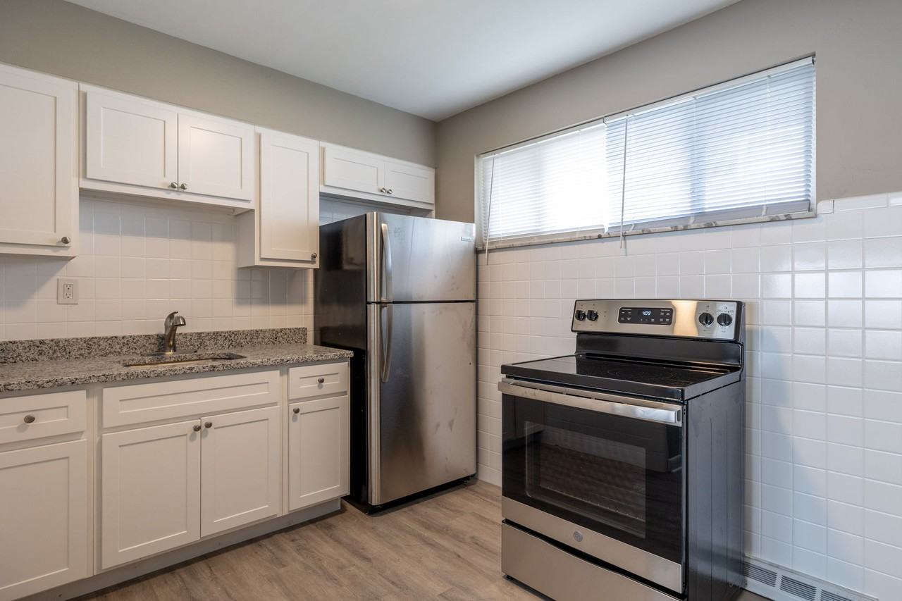 9425 Everman Ave #C - Photo 3 of 15